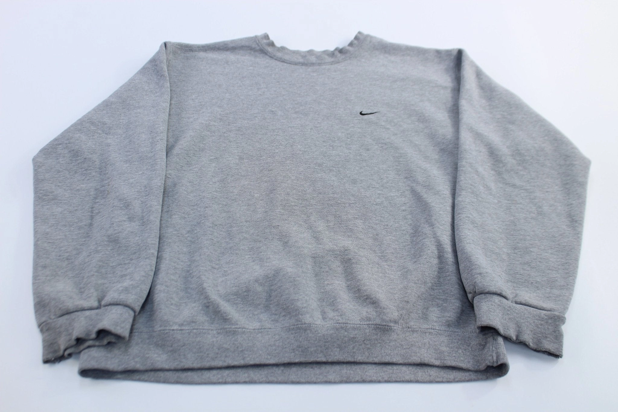 Cozy Wearable 90's Nike Embroidered Swoosh Logo Grey Sweatshirt