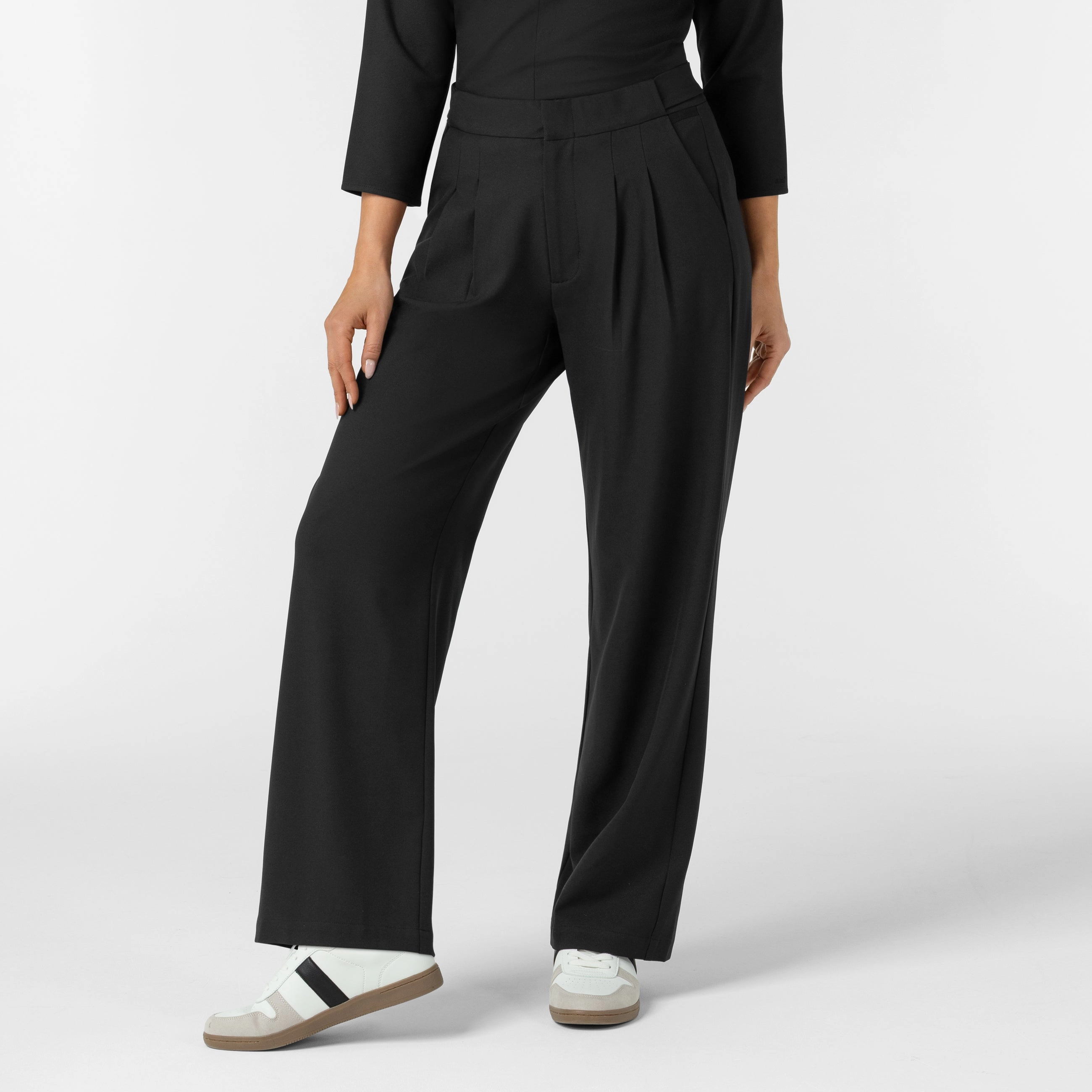 Sporty Style BLK Edit Women's Wide Leg Scrub Trouser - Black