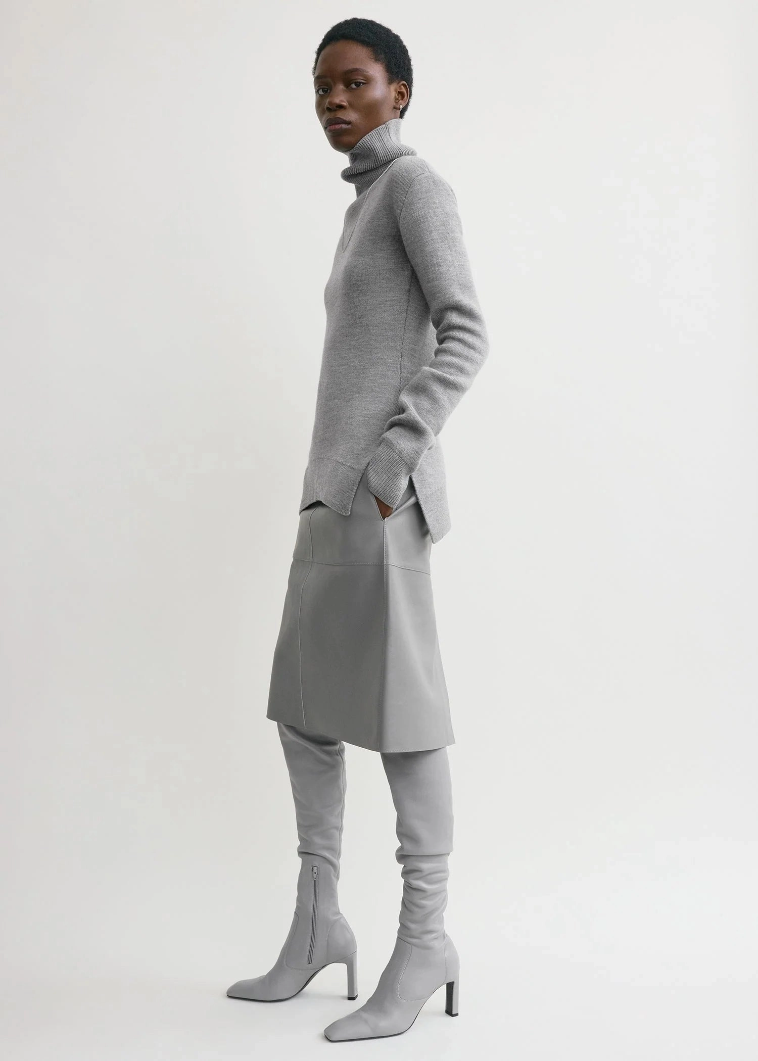 High-neck Double Knit Sweater in Pale Grey Melange FourWay Stretch Fabric