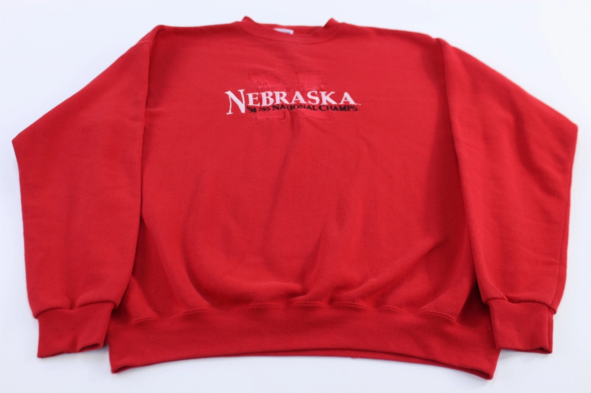 1995 University of Nebraska Huskers Embroidered Sweatshirt perfect for anniversaries group wear