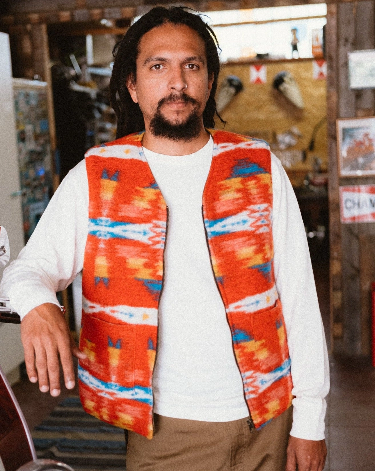 Ltd. Edition Deck Vest Joshua Wool Drap/Red Softshell Material Cold Shield