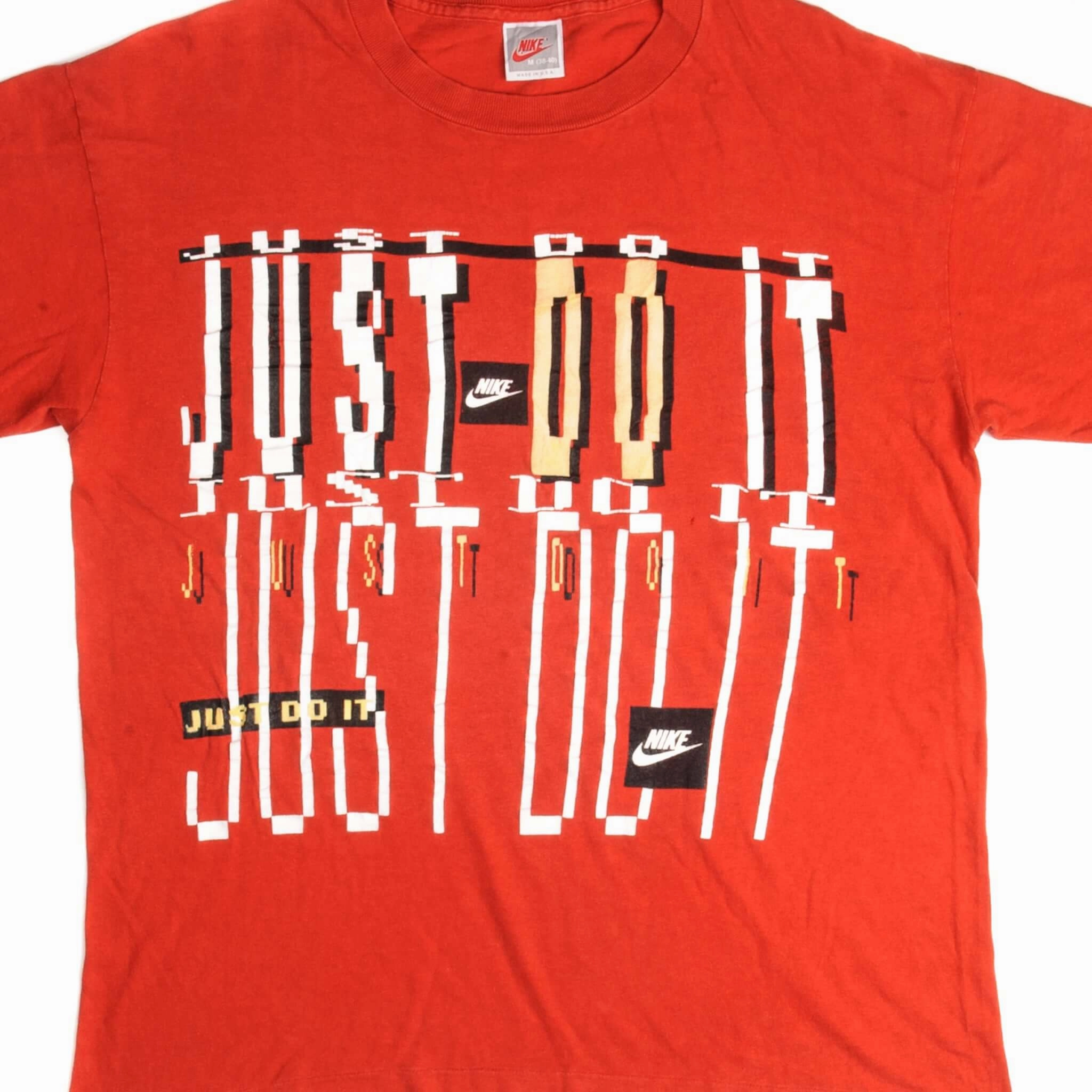 VINTAGE NIKE TEE SHIRT 1987-1992 SIZE MEDIUM MADE IN USA Slim Silhouette Casual Chic Wear