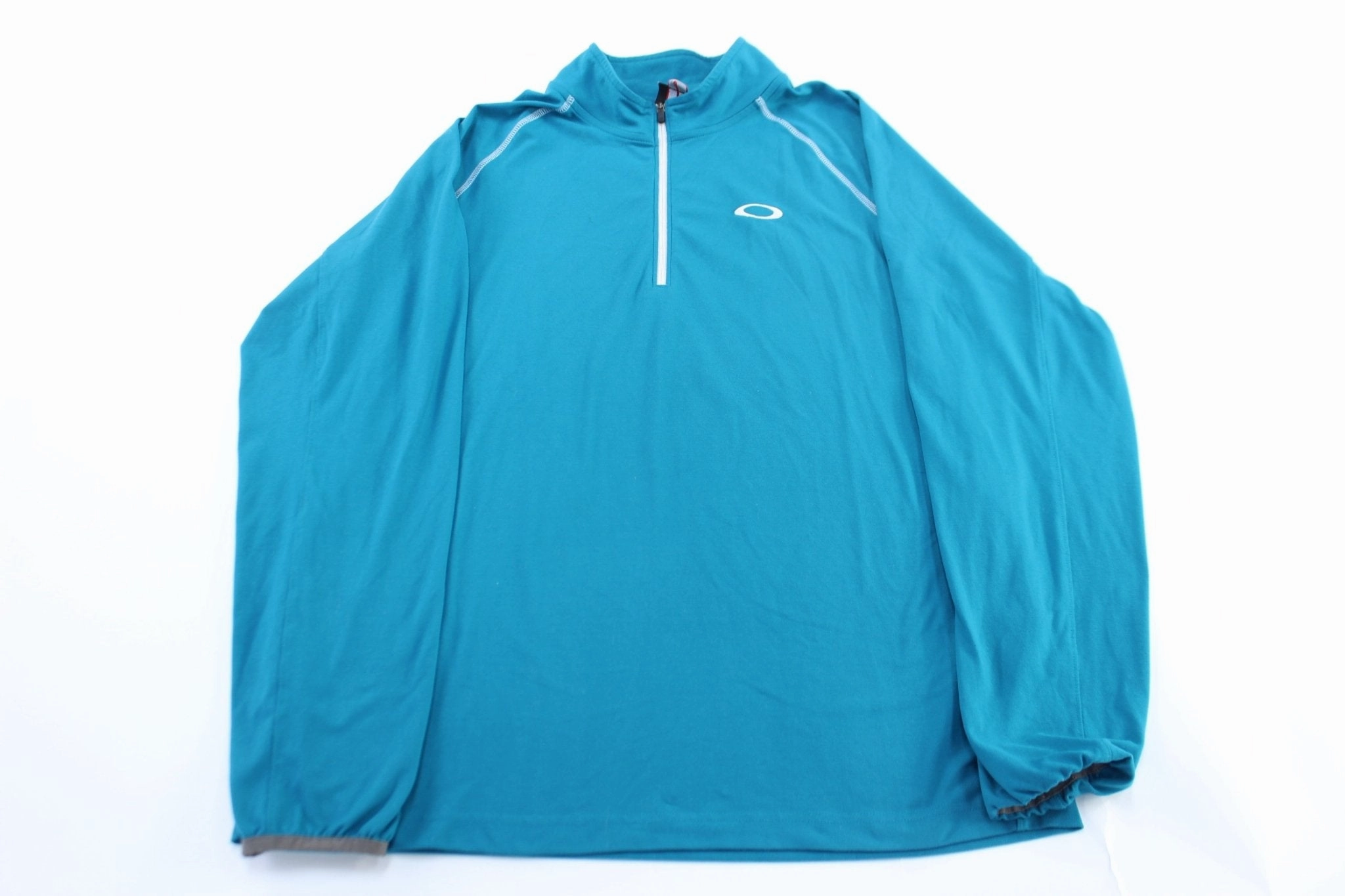 Oakley Embroidered Logo Hydrolix Lightweight Pullover dry cleanable Athletic Hoodie