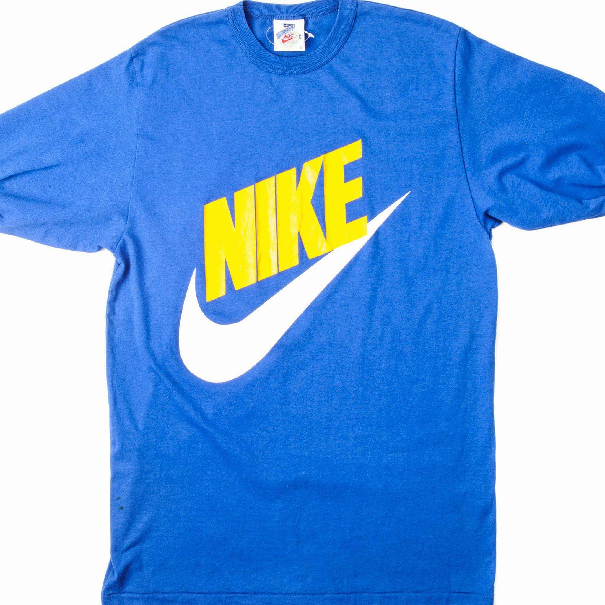 VINTAGE NIKE TEE SHIRT SIZE MEDIUM 1980s Premium Material Soft Feel