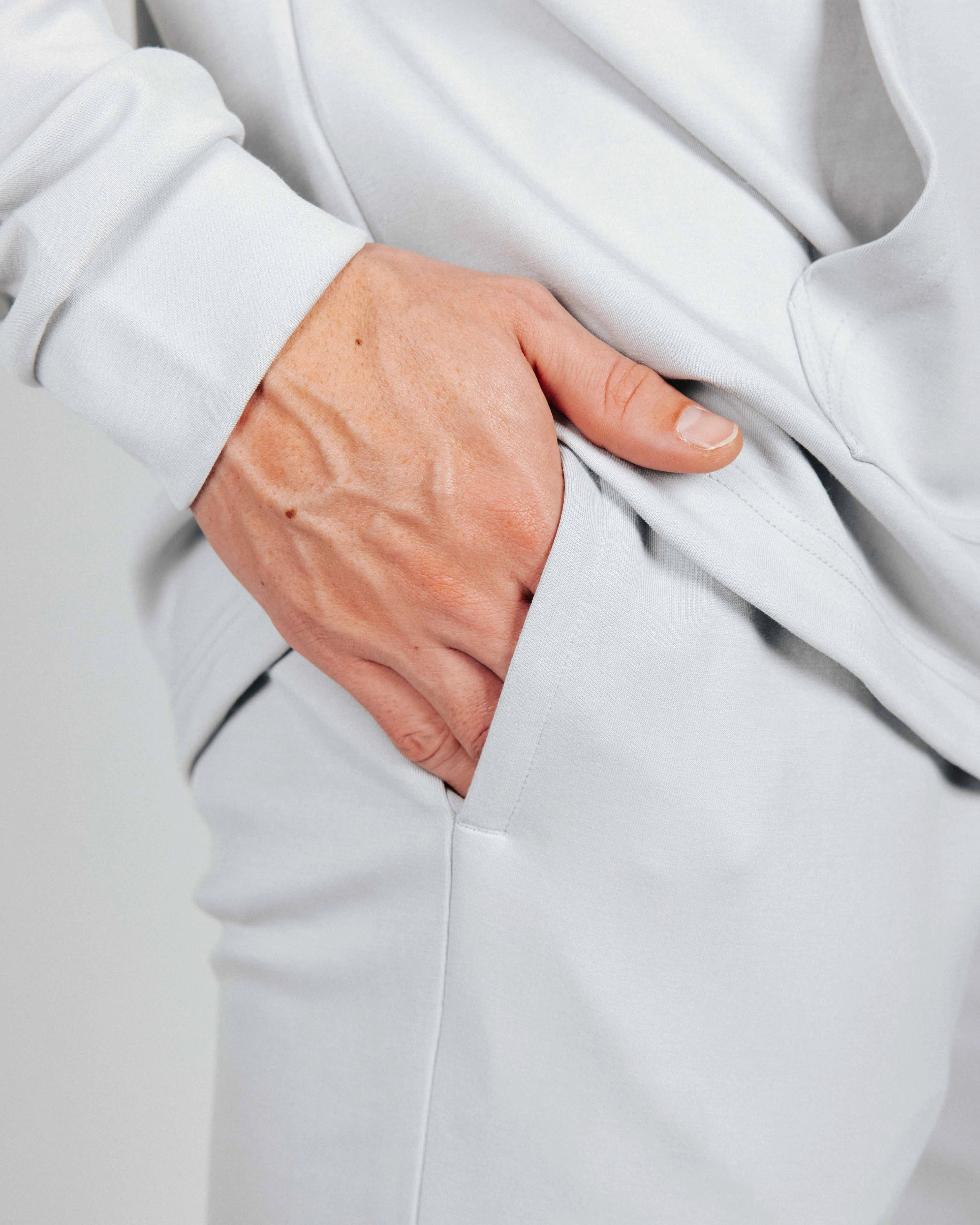 relaxed shape Odor Lock Technology Men's Light Gray Recovery Shorts