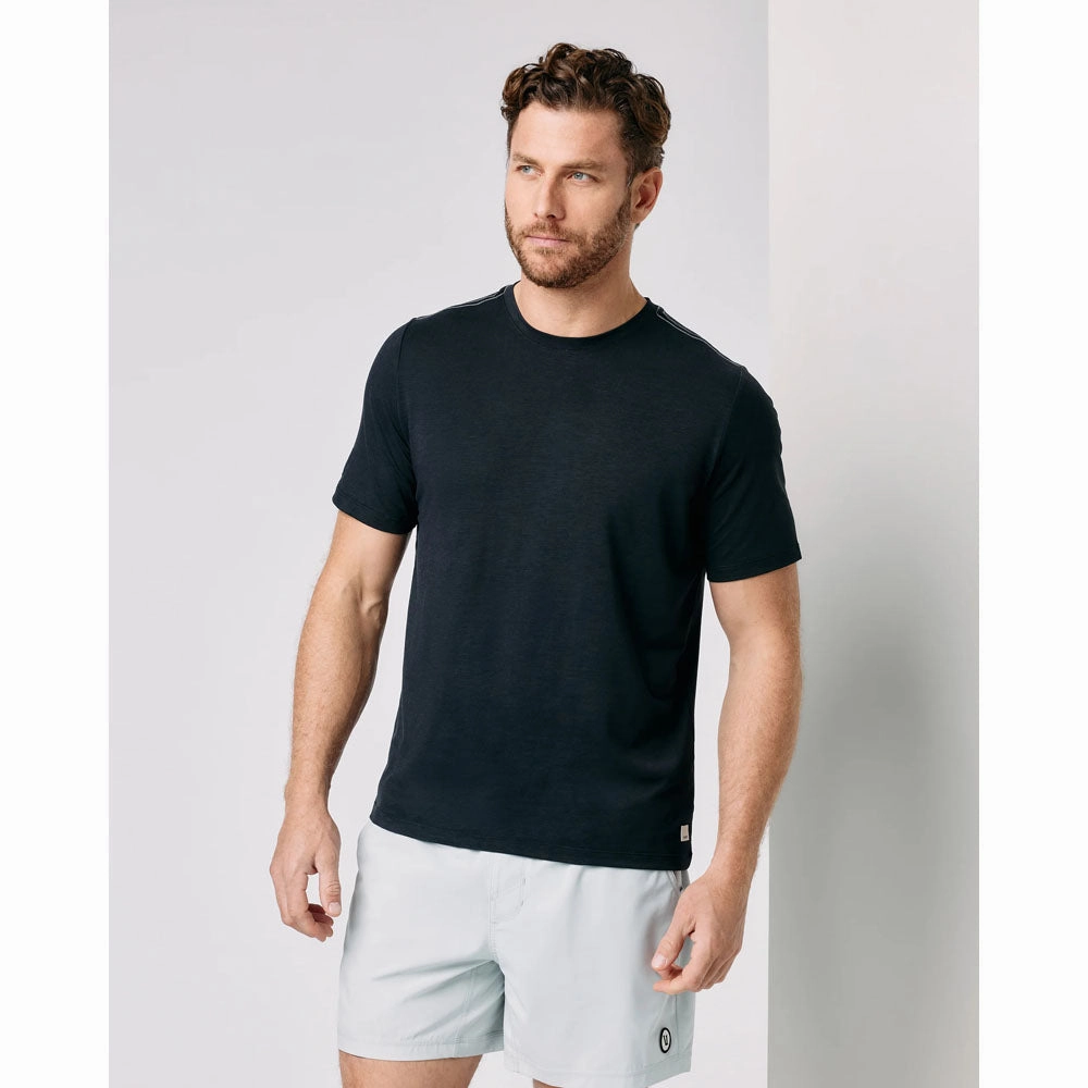 Smart Layering Timeless elegance M Current Tech Tee