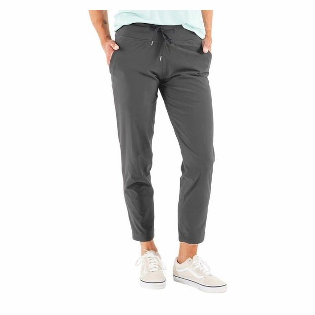 Women's Breeze Cropped Pant Move Comfort Sport Ready Fit