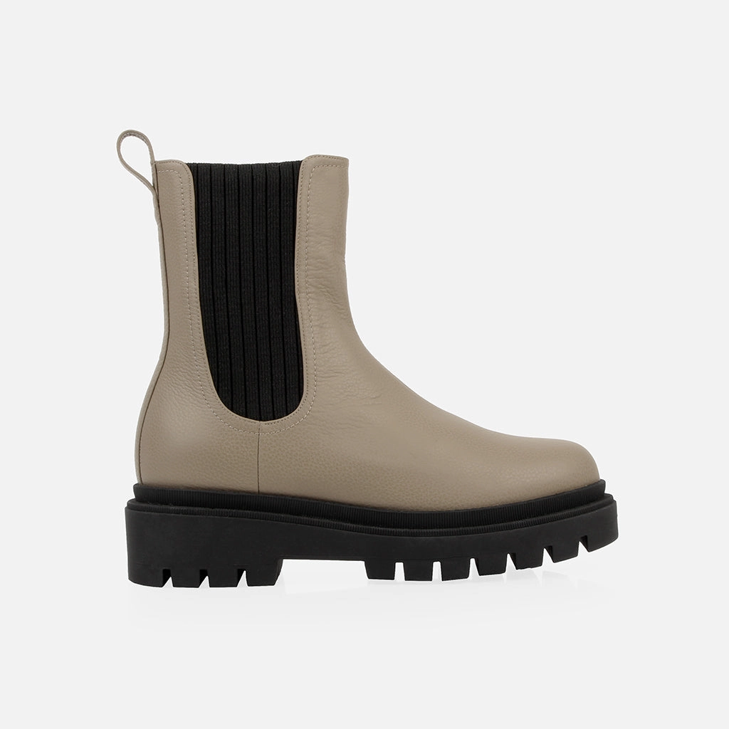 The Alpine Chelsea Boot Shale Quick Drying Rough Trail Hiker