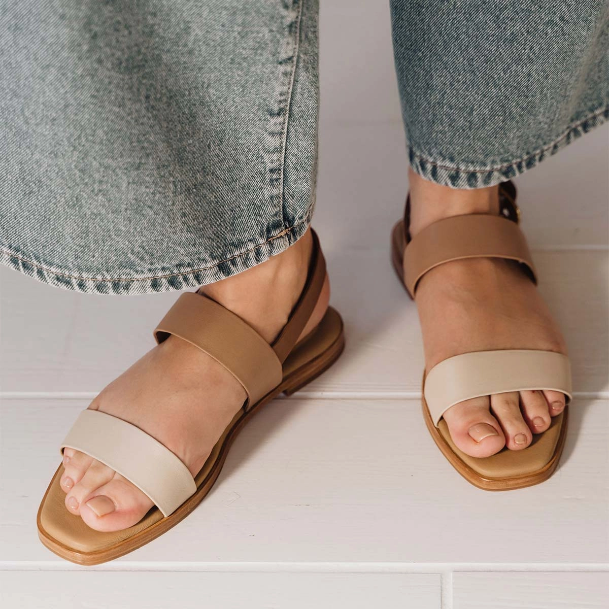 Soft Leather Cool Sandals The Patio Sandal Tri-Colour