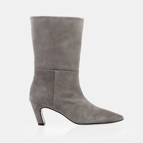 The Toujours Midi Boot Slate Grey Suede Trail grip