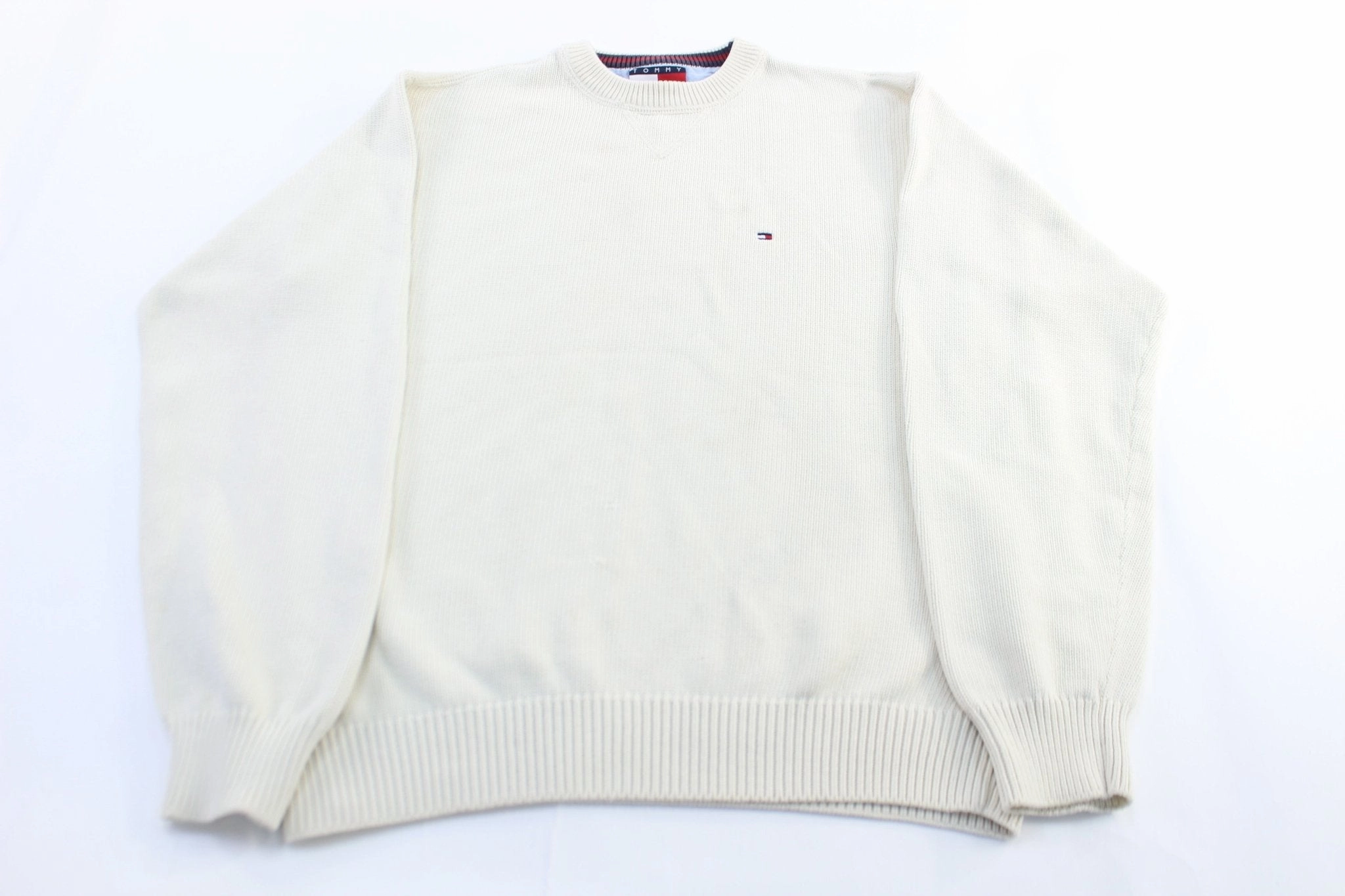 Timeless Wear good for holidays Tommy Hilfiger Embroidered Logo White Knit Sweater