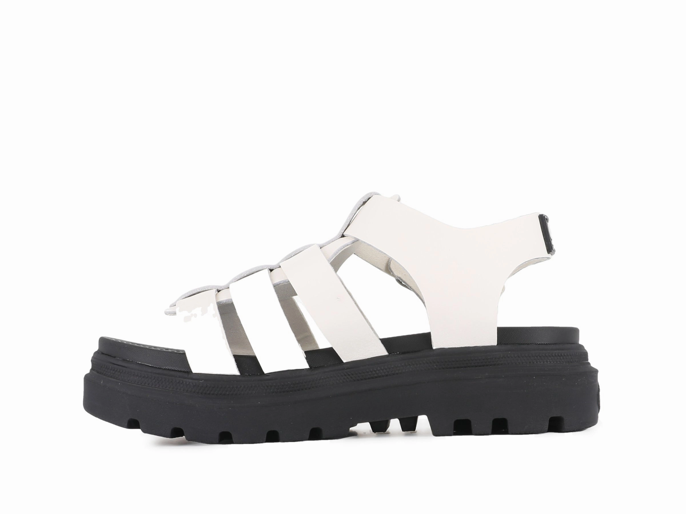 Casual Walk Laser Cut Perforation System 94462-180-M | PALLACRUISE FISHERMAN | CREAM WHITE