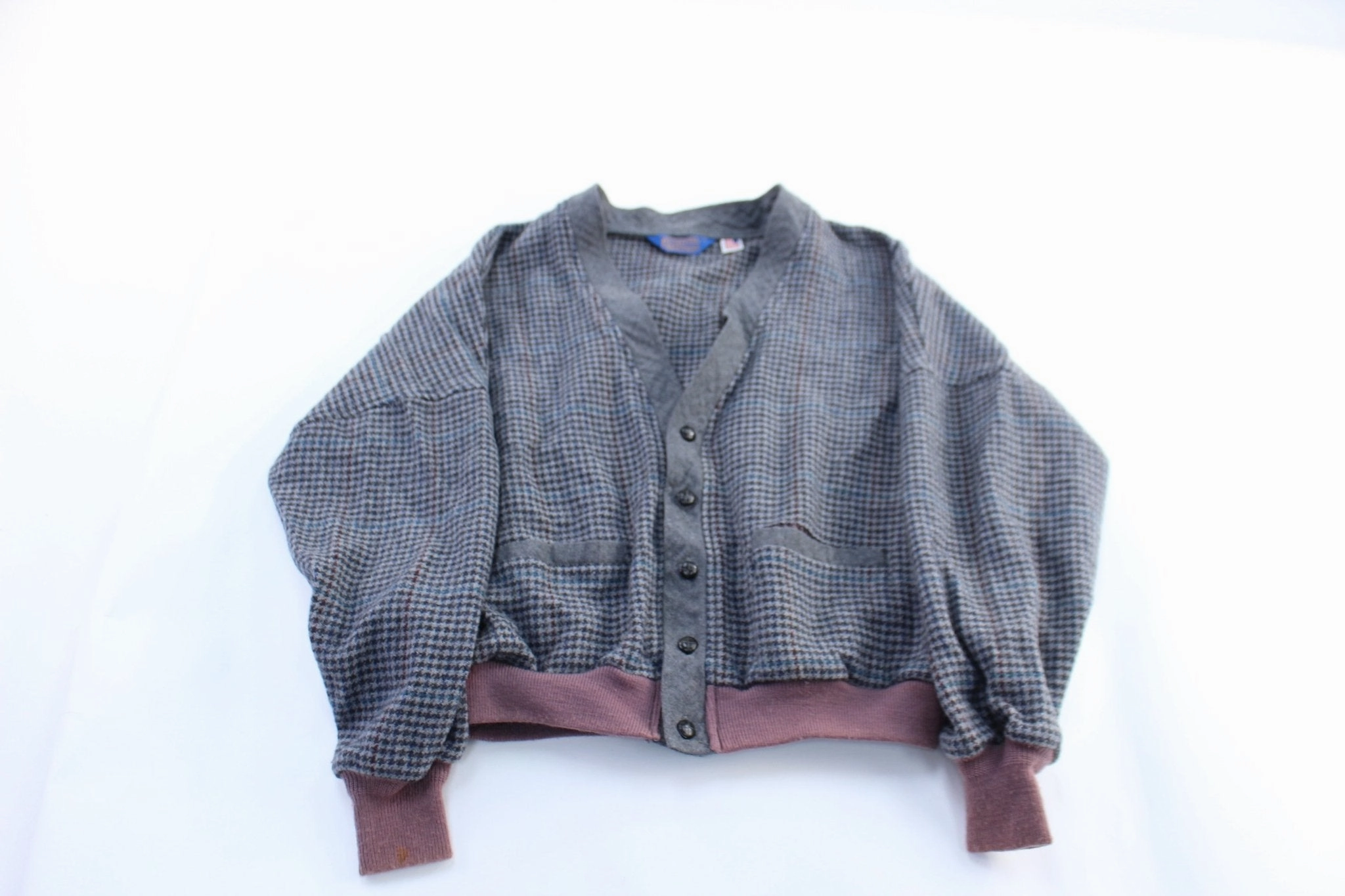 Vintage Pendleton Woolen Mills Patterned Cardigan Sweater Layer Minimal